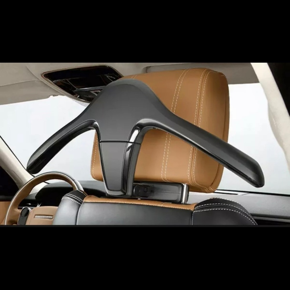COPY - Range Rover Hang Hanger